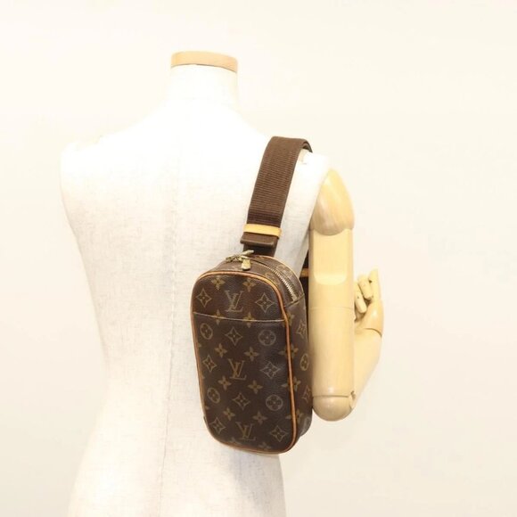 LOUIS VUITTON Monogram Pochette Gange Shoulder Bag M51870 LV Auth BD2223 - Picture 14 of 16